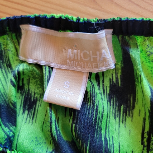 Micheal Kors Chiffon Cap Sleeve Blouse ~ Small - Picture 3 of 7